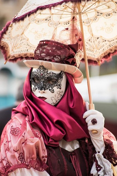 Djamal BENZEGHIBA - Carnaval Vénitien Annecy 2017 - 00021